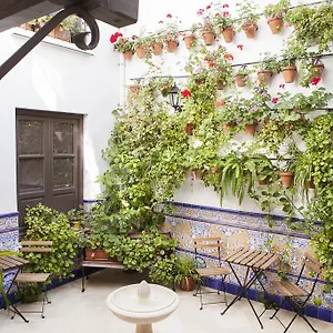 2* Hotel Casa De Mercedes